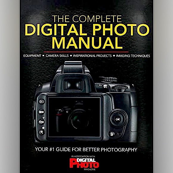 The Complete Digital Photo Manual - Picture 1 of 3
